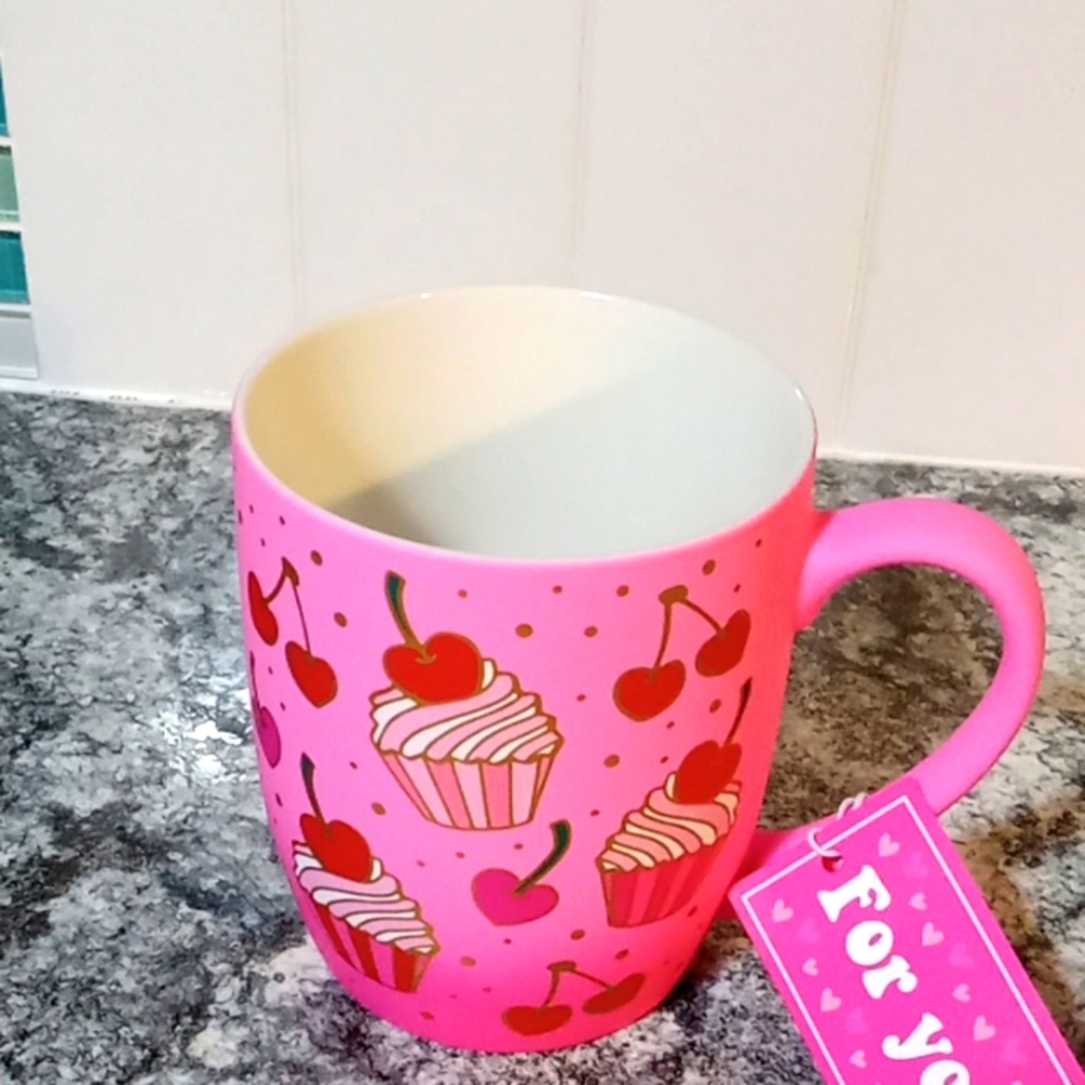 Valentines Day Coffee Mug New 🧁🍒🍒🍒